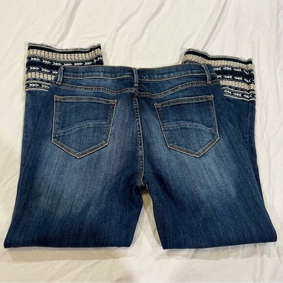 Driftwood Colette Straight Crop with Aztec Embroidered Cuff Med Wash 30 x 26 - Picture 13 of 16